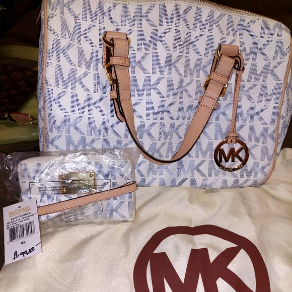 MICHAEL Michael Kors Handbags - Michael Kors Grayson bag & matching wallet PENDING